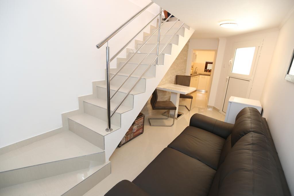 Apartment Porto With Terrace Baška Δωμάτιο φωτογραφία